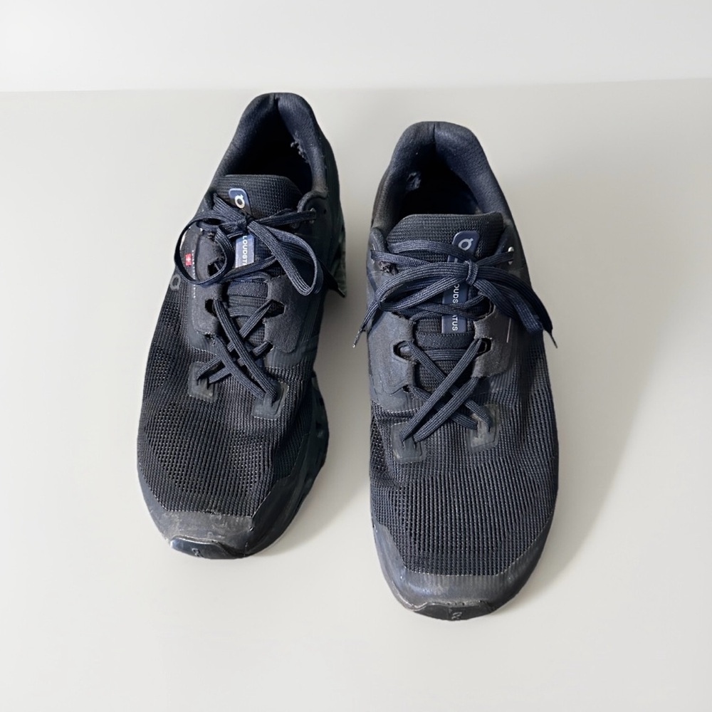 On Cloud Running Men's Athletic Shoes - Black
